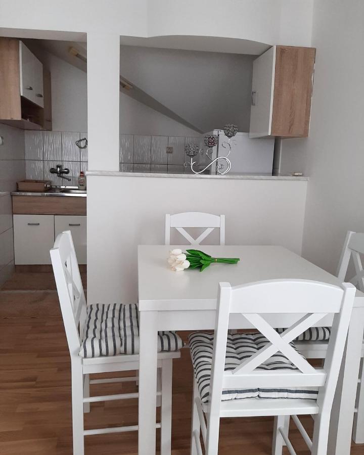 Apartman Giovanni Arandjelovac Bagian luar foto